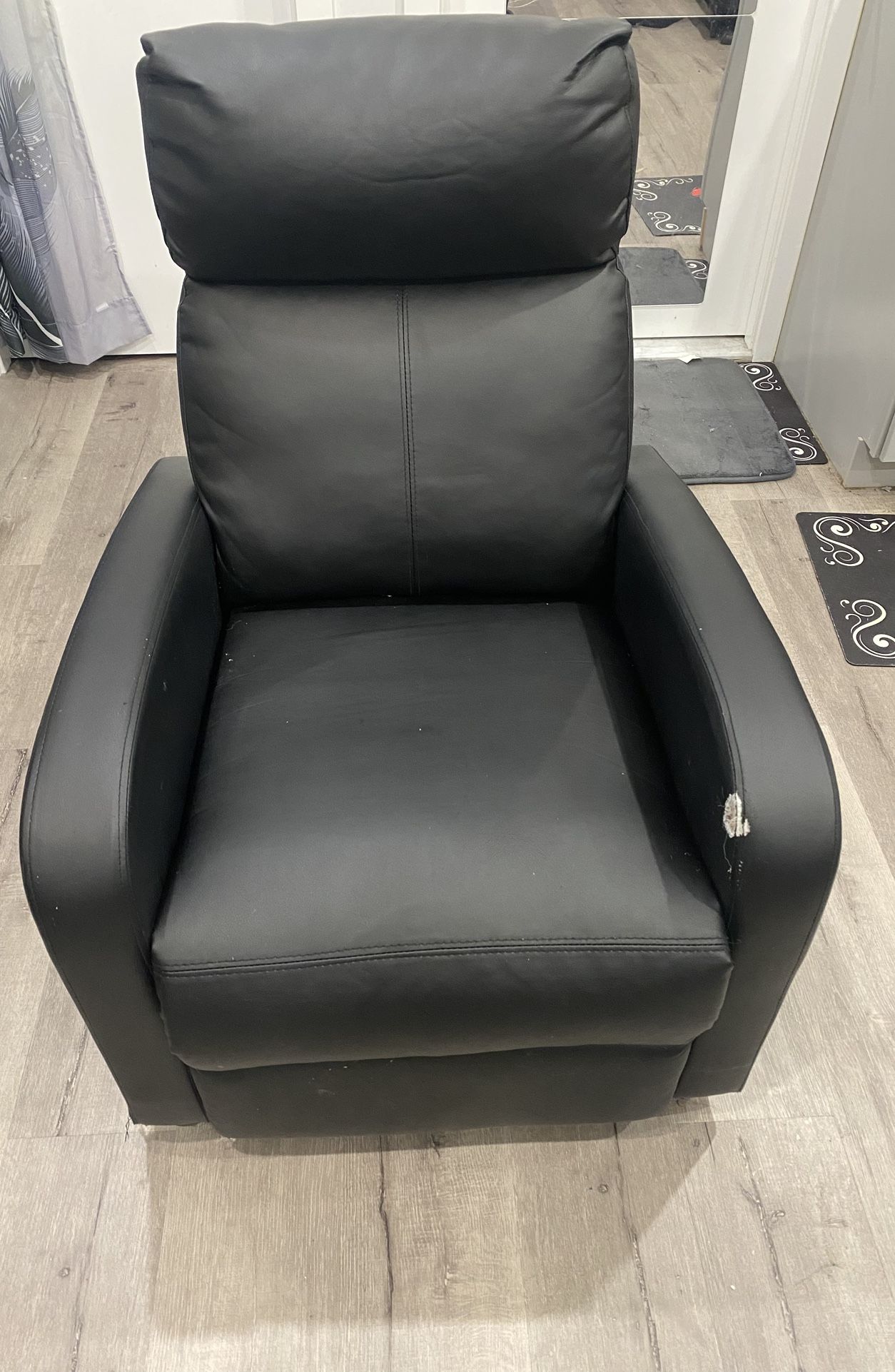 2 Free Recliner Chairs as I’m Moving