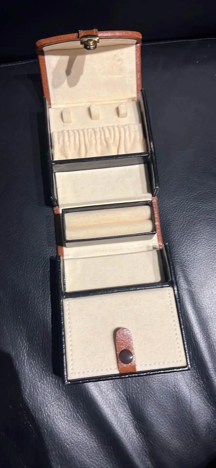Little travel sized jewelry organizer - photo 3