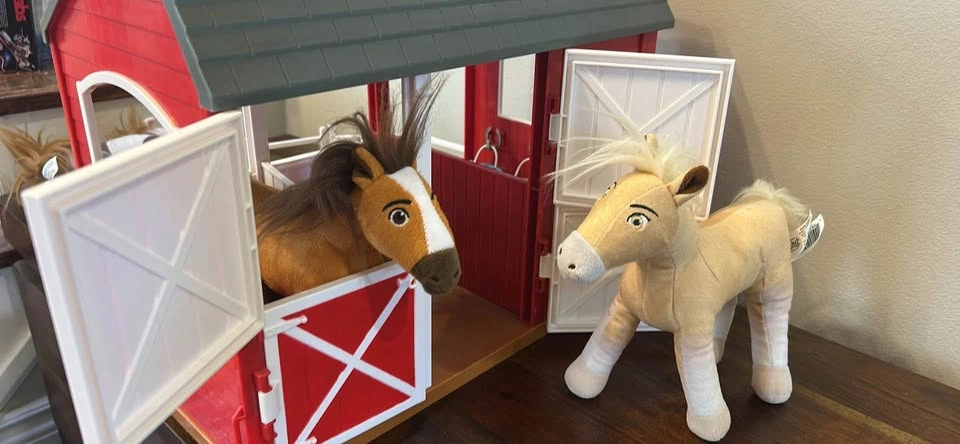 Spirit horses and stable - photo 4