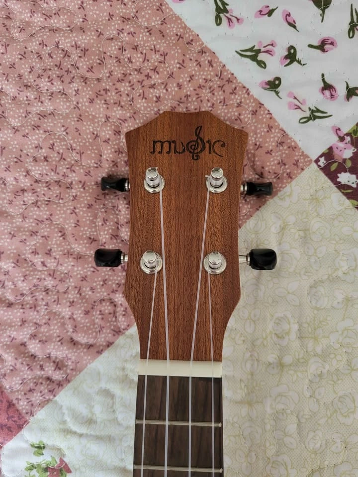 Pineapple Ukulele - 21" - photo 3