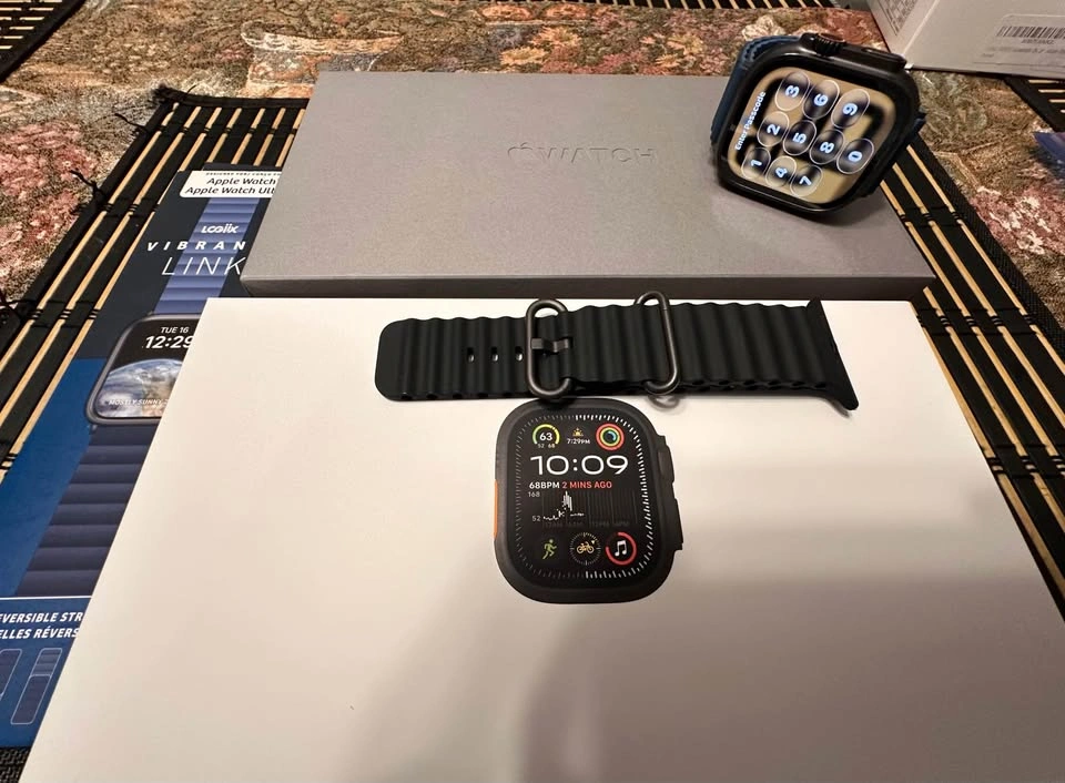 Apple Watch Ultra 2 with Ocean Band - photo 2