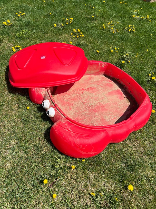 Step2 Crab Sandbox with Lid – Kids Outdoor Play (Red) - photo 4