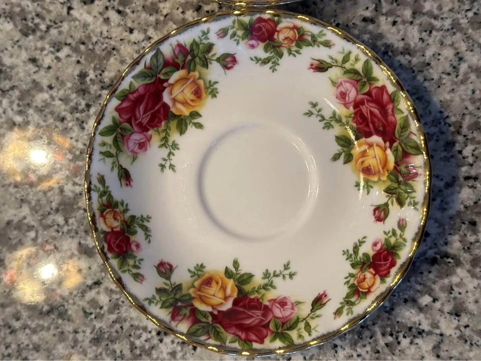 Royal Albert Old Country Roses Teacup & Saucer Sets - photo 5