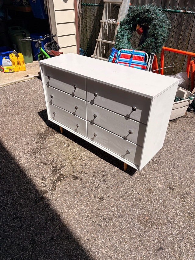 6-Drawer Dresser - photo 2