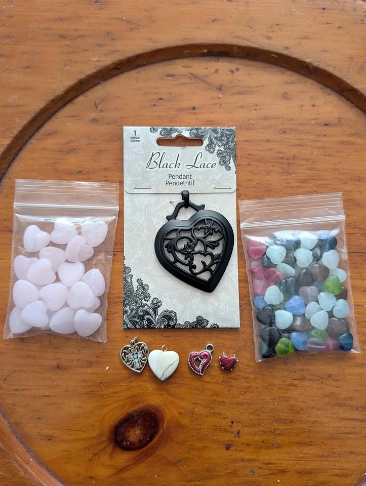Large Lot of Hearts