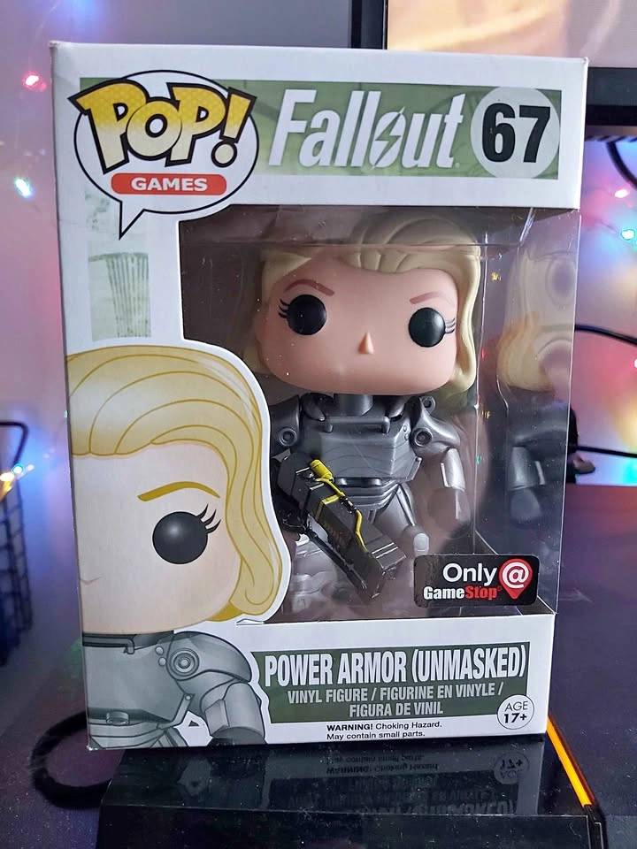 Funko Pop! 67 Female Power Armor
