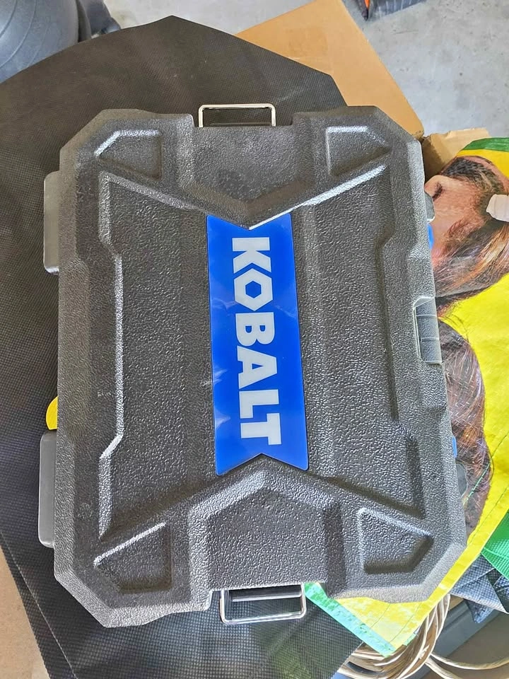 Kobalt Self-Leveling Cross Line Laser Level S9749 - PLC15