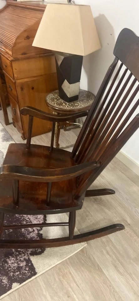 Antique vintage rocking chair - photo 3