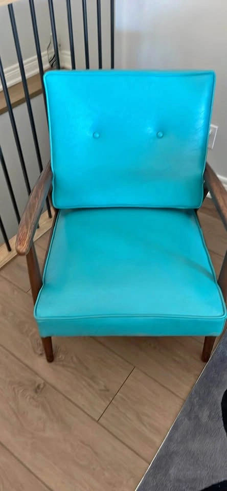 RETRO MCM TURQUOISE LEATHER CHAIR