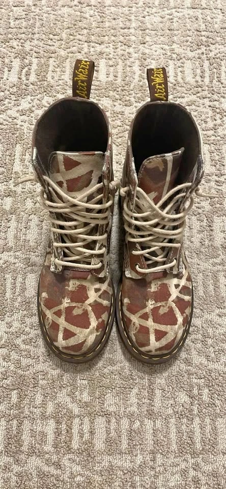 Doc Martin ladies boots-combat limited edition