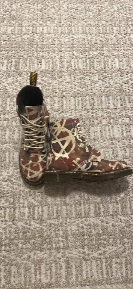 Doc Martin ladies boots-combat limited edition - photo 2