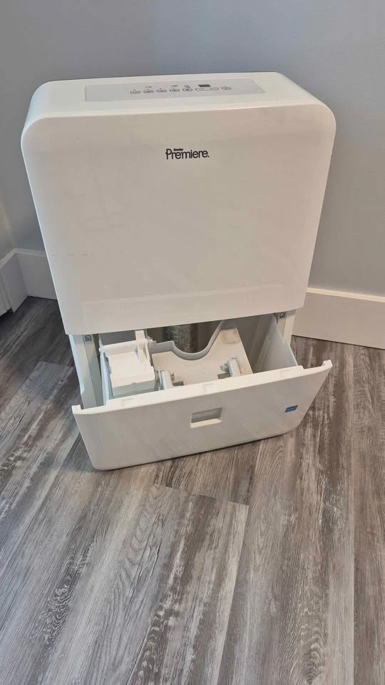 Danby Premiere 60 Pint Dehumidifier DDR60B3WP - photo 2