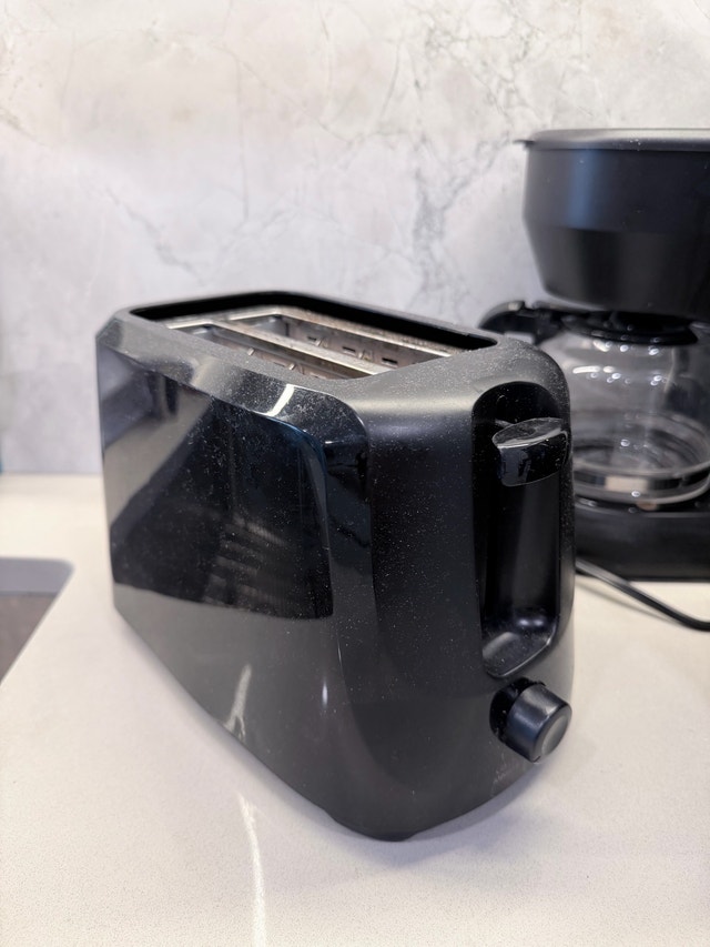 Toaster.