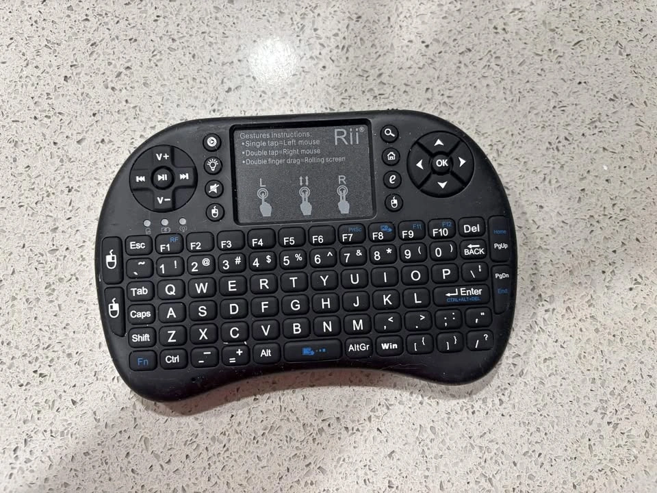 Rii Mini i8+ Wireless Keyboard with Touchpad