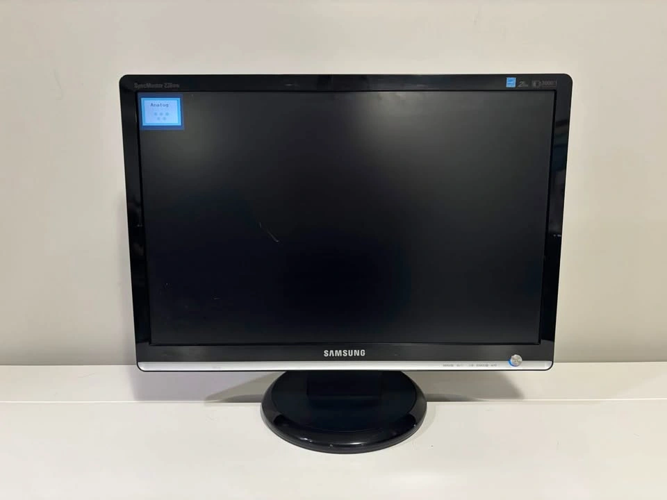 Samsung SyncMaster 226BW 22” Monitor - photo 2