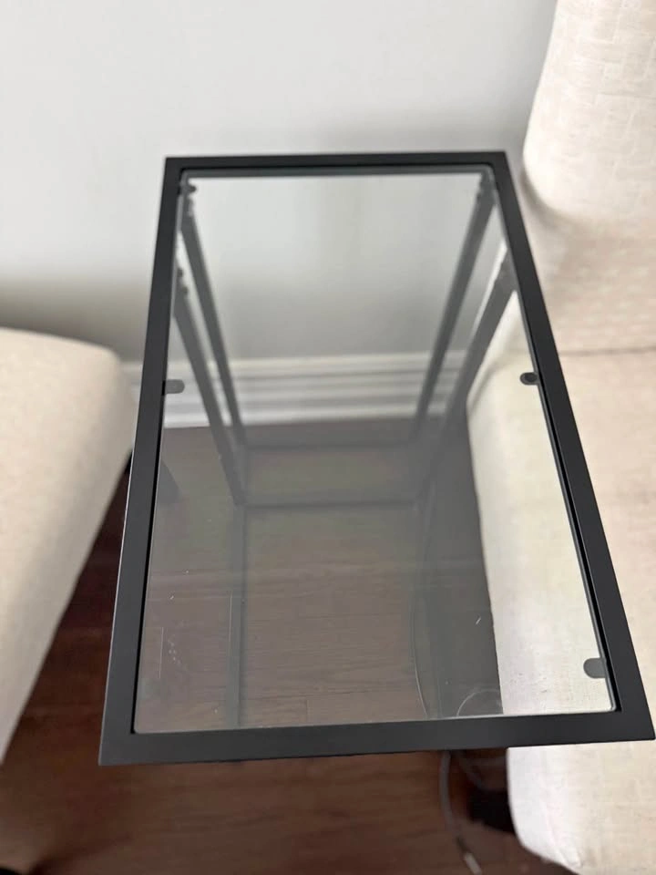 IKEA VITTSJÖ Glass Side Table