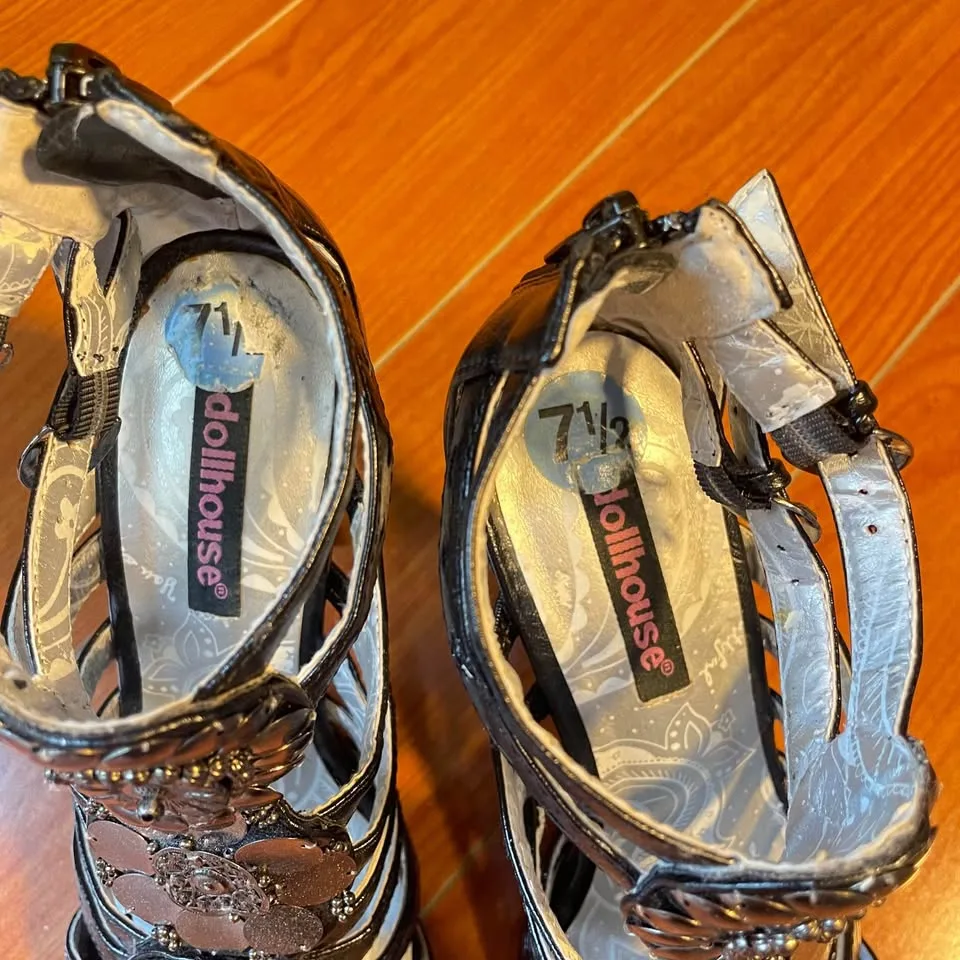 US7.5 Black Strappy Heeled Sandals image indicator(6)