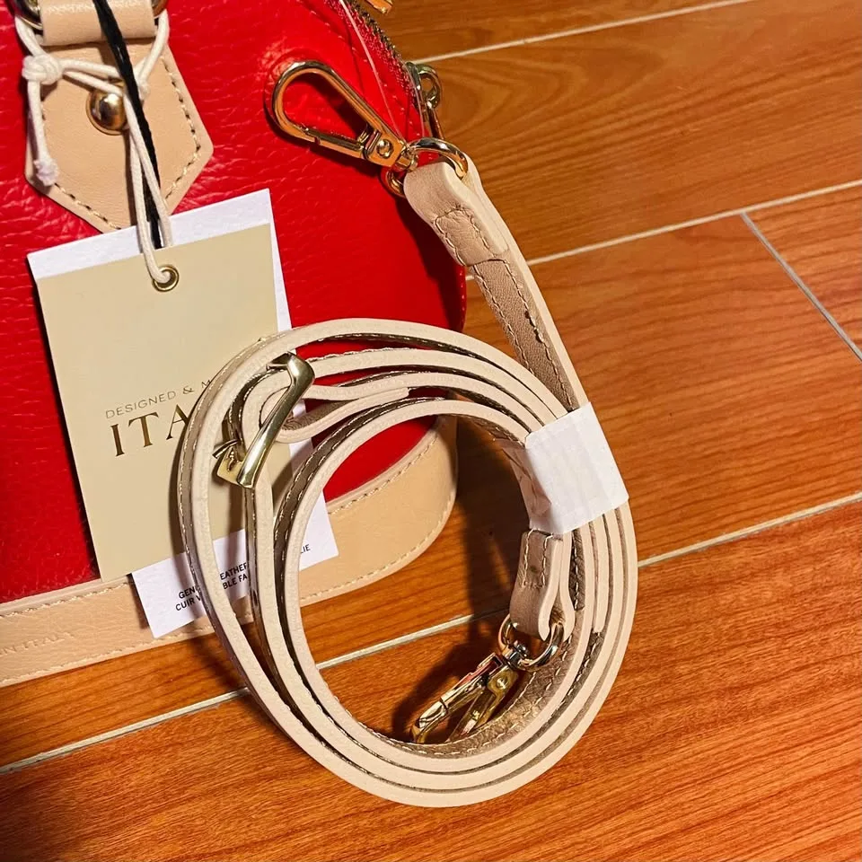NWT✨Italian Designer Handbag in Red image indicator(8)