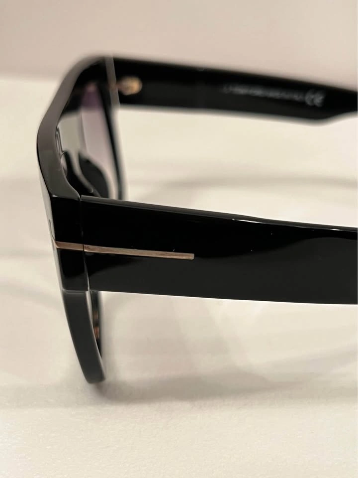 Tom Ford FT0711 Sunglasses (Worn Once) - photo 3