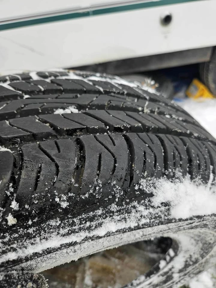 Tires - photo 2
