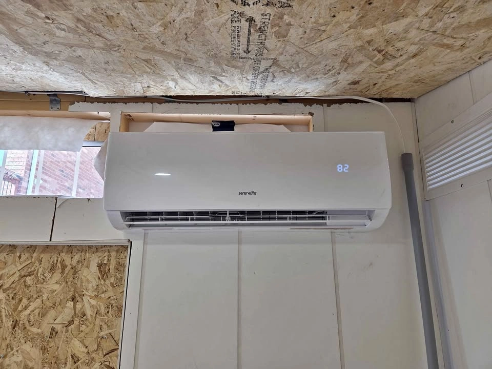 Serene split ac unit 9000 BTU **refegerant recharge needed