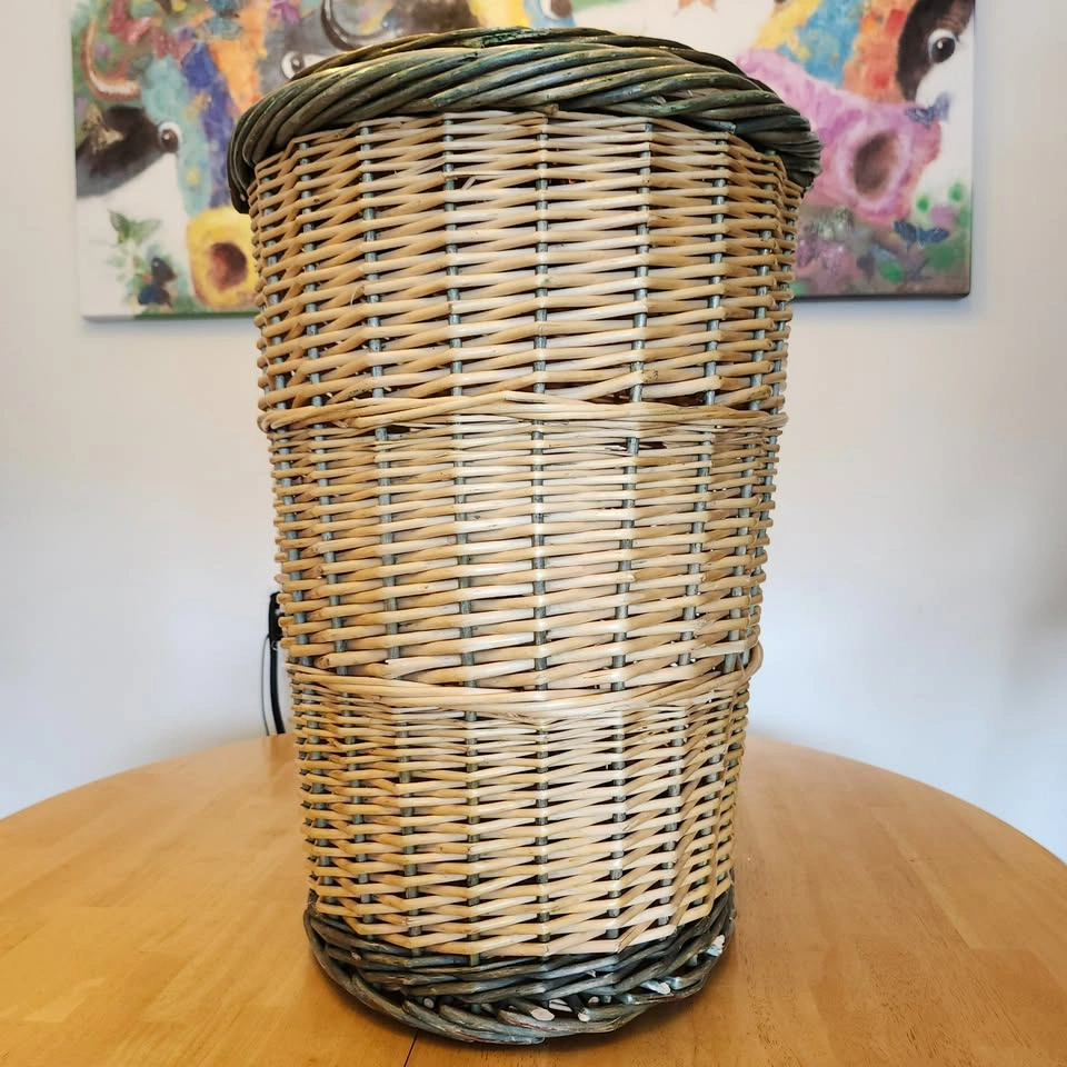 🌱 Large Wicker Basket, Hamper, Storage Container - photo 2