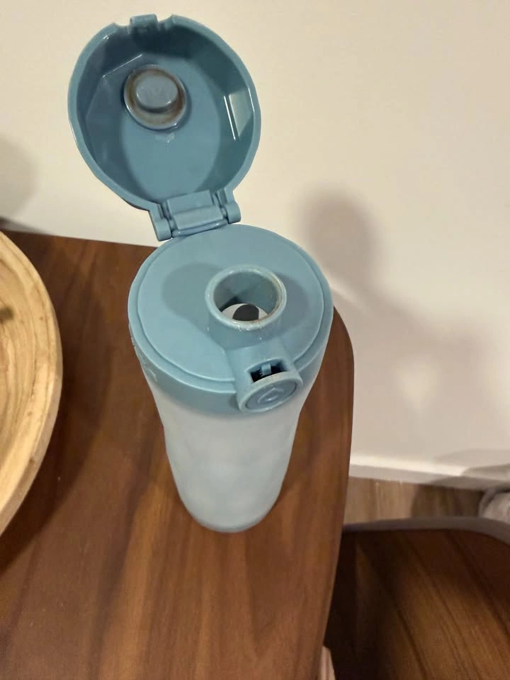 FREE Hidrate Water Bottle (Smart Bottle) - photo 2