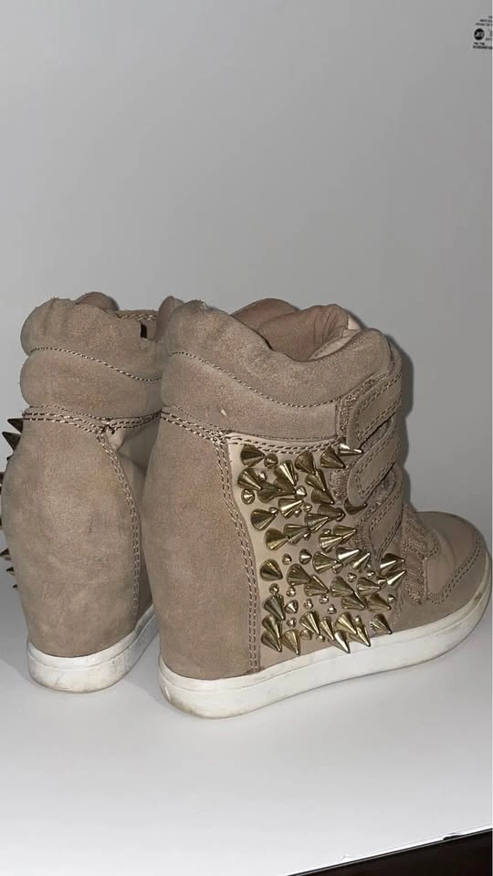 Aldo Beige Pointed-Toe D'Orsay Ankle Boots - Size 7 - photo 2