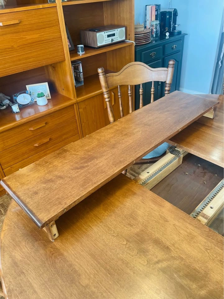 Cozy Farmhouse Solid Wood Extendable Table with 4 Chairs - photo 5