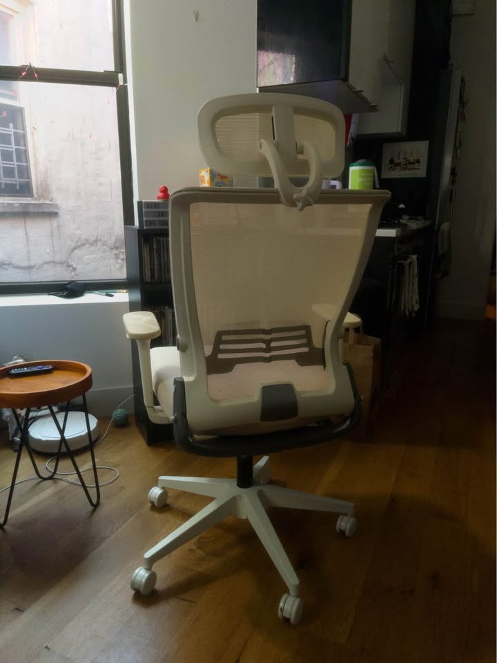 Foldable Ergonomic Cream Office Chair - photo 2