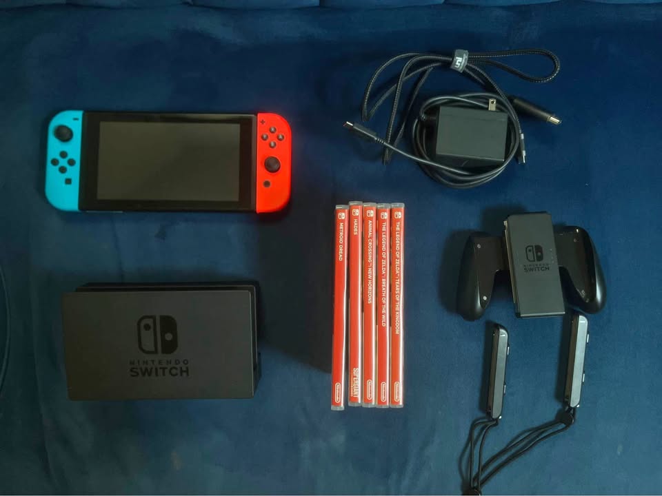 Nintendo Switch + Games