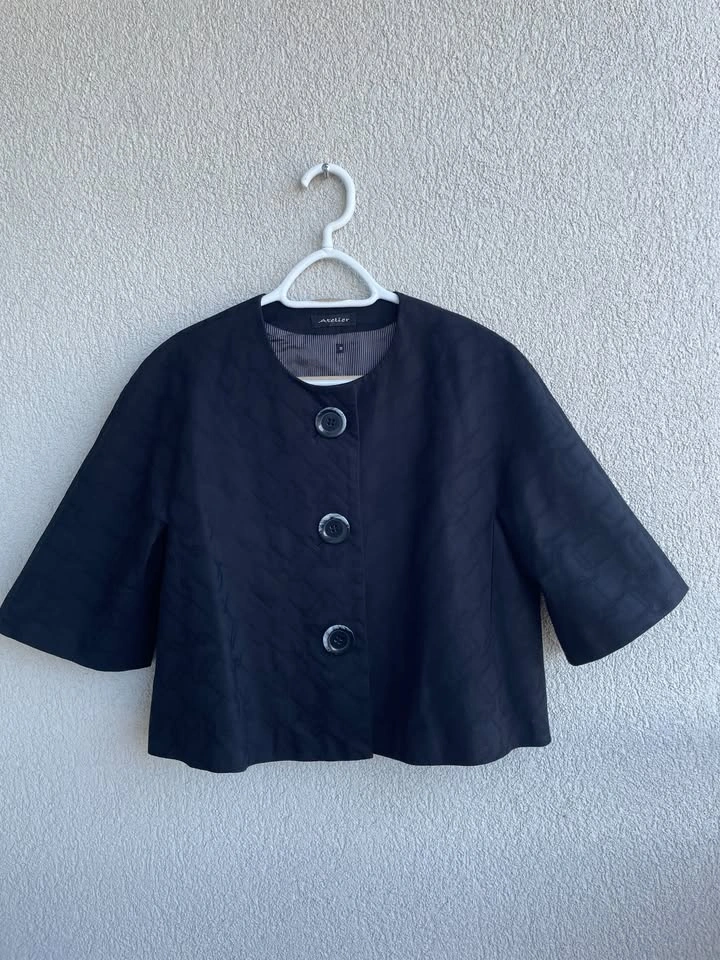 Atelier Cropped Jacket, Size 12 | Textured Button Blazer - photo 2