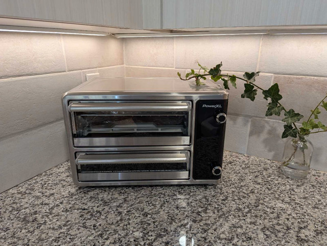 Air Fryer Oven-Never used - Make me an offer