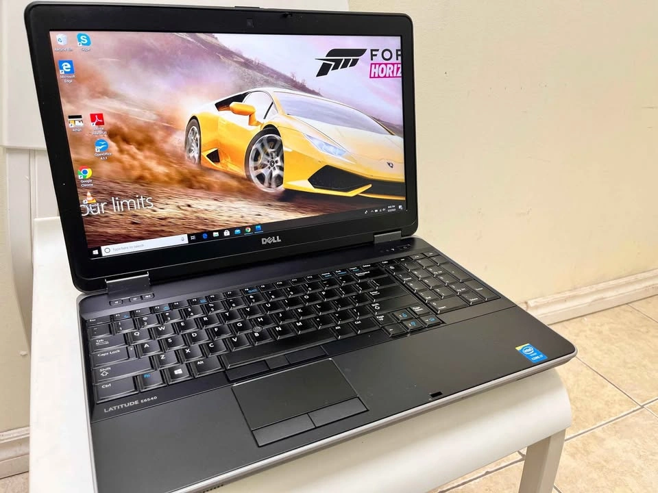 Gaming Dell 15.6" Laptop - Core i5, 8GB RAM, 500GB SSHD - photo 3