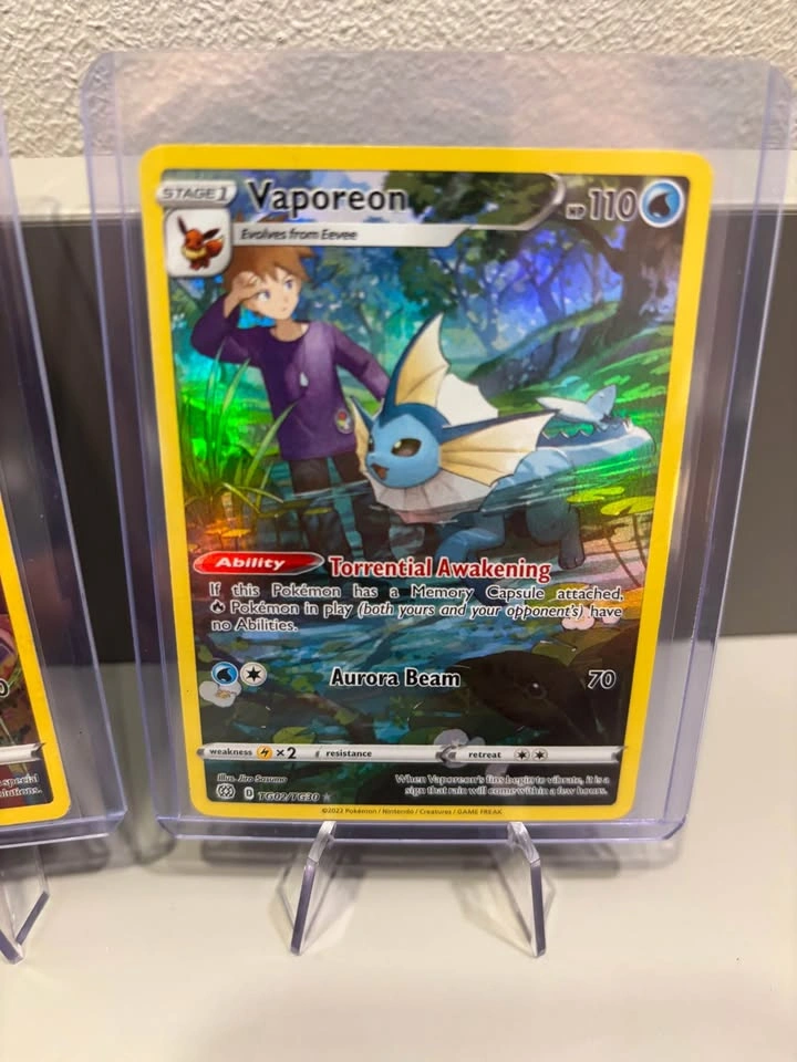 Eevee & Vaporeon Brilliant Stars Trainer Gallery - photo 3