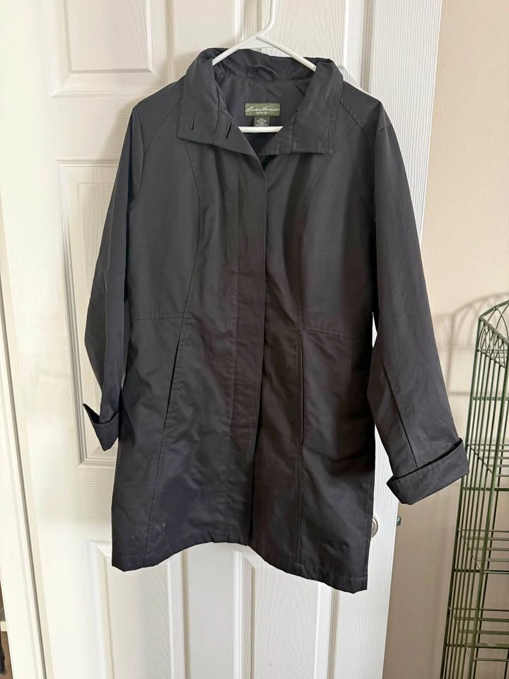 Eddie Bauer black jacket Medium Size