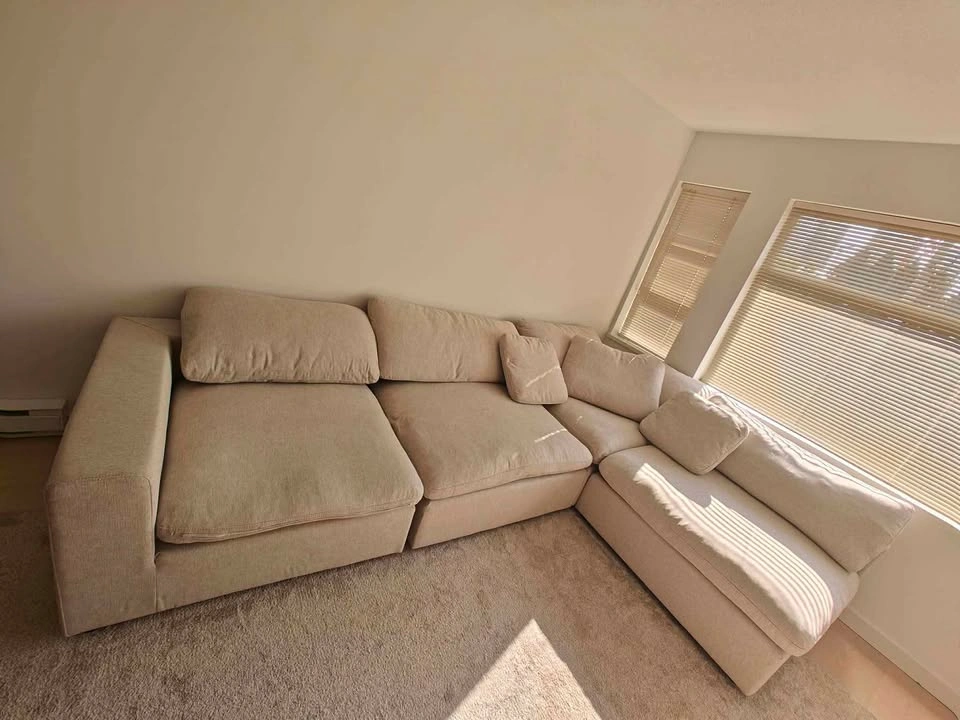 Structube Modular Couch - photo 4