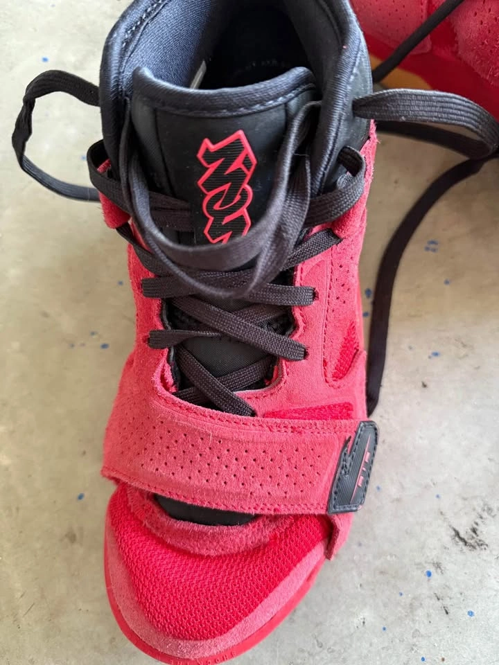 Nike Jordan basketball shoes (kids) - photo 5