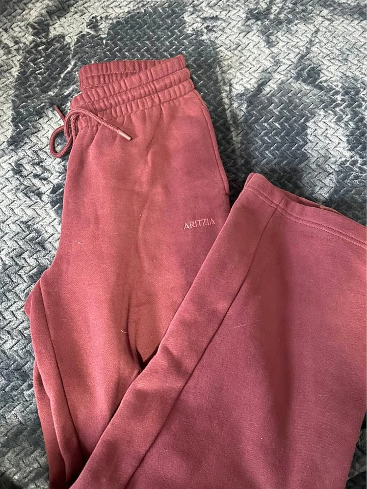 Aritzia Boyfriend Sweats