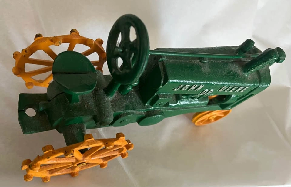 Vintage John Deere Cast Iron Tractor - photo 4