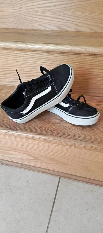 Kids Vans Shoes 4.0 US kids