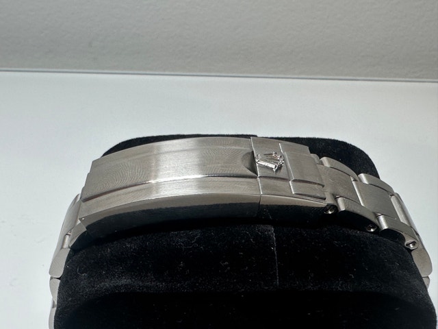R Sub No-Date Black Men’s Luxury Watch - photo 5