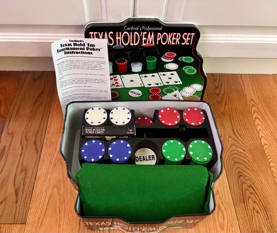 Cardinal’s Professional Texas Hold’em Poker Set-Brand New - photo 2