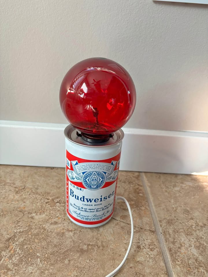 Vintage Budweiser Beer Can Light