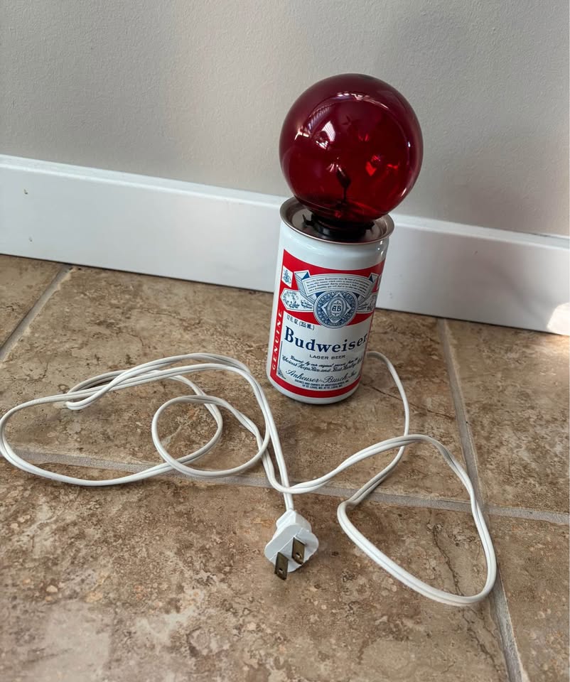 Vintage Budweiser Beer Can Light - photo 2