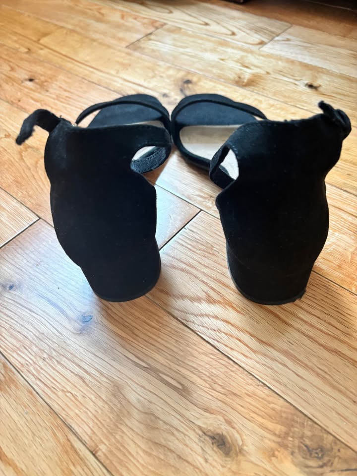 Ladies Open Toe Sandals-size 8 - photo 3