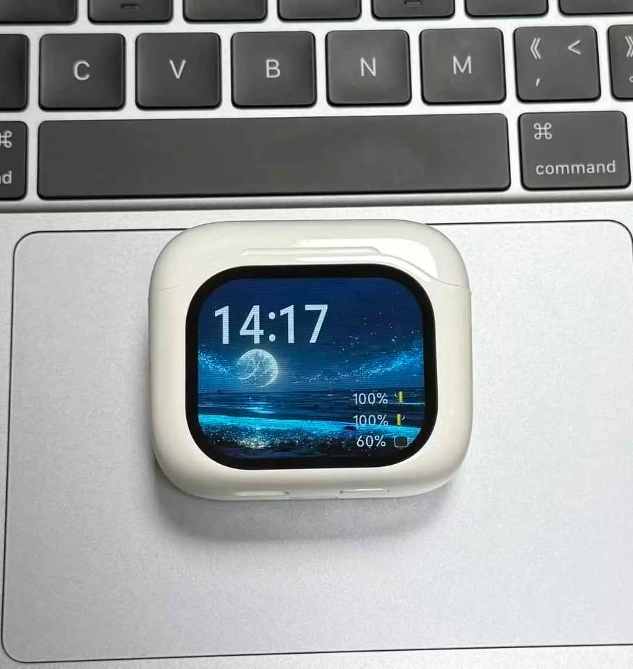 White Wireless Earbuds with Display Charging Case - photo 3