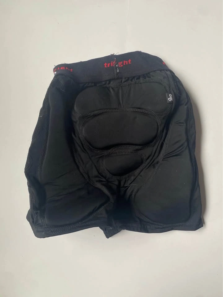 Triple Eight Roller Derby Bumsaver Padded Shorts XS - photo 4