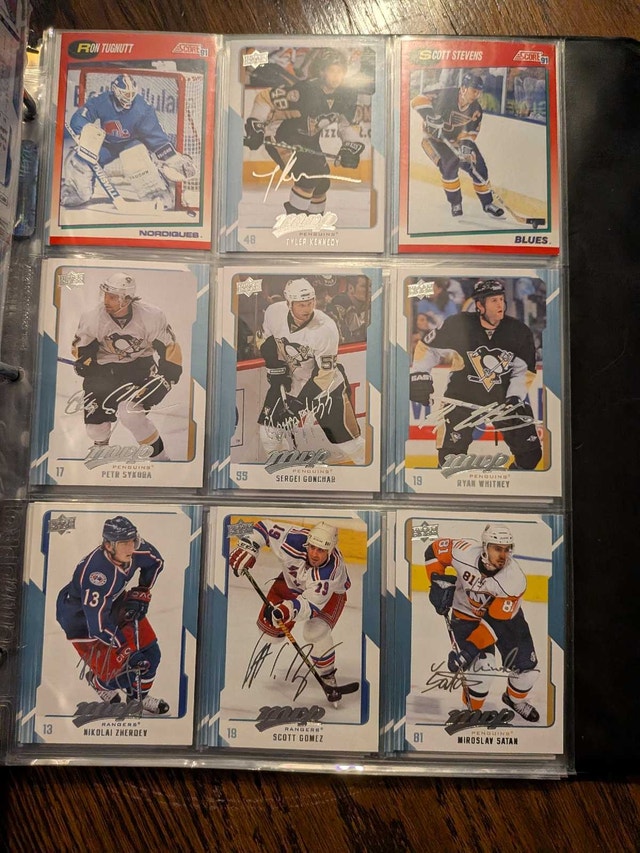 7 Binders of Hockey Cards Mixed Hockey Card Lot