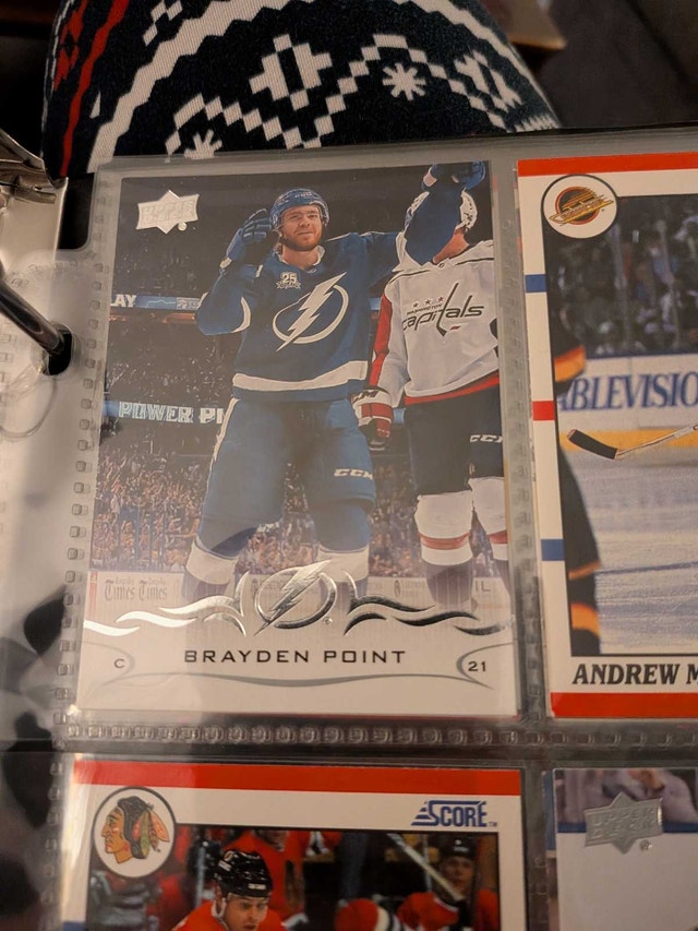 7 Binders of Hockey Cards Mixed Hockey Card Lot - photo 4